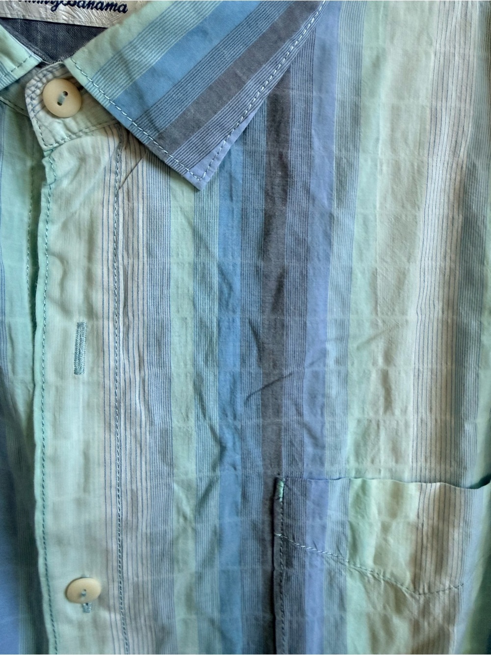 EUC Tommy Bahama Short-Sleeve Striped Button-Down Shirt in Light Blue and Navy - Picture 7 of 7